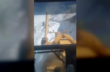 Bingöl’de mevsiminin ilk karı yağdı: Ekipler hemen harekete geçti 
