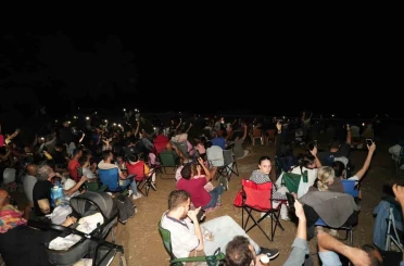 Binlerce kişi Perseid meteor yağmurunu izlemek için Yenişehir’e akın etti 