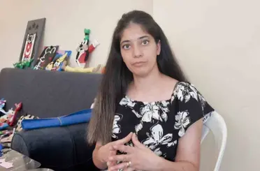 Bipolar hastası Bahtınur, atık malzemeleri depremzede öksüz ve yetim çocuklar için umuda dönüştürüyor
