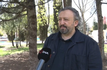 Bir Adam Yaratmak filminin yönetmeni Çeri: "Günümüz insanı çok fazla bir şekilde kendine zarar verecek iç çatışmaları yaşıyor" 