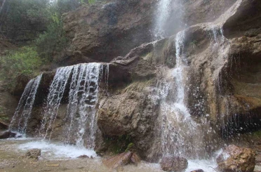 ’Bir Kış, Bir Yaz’: Su Uçtu Şelalesi 4 mevsim mest ediyor 