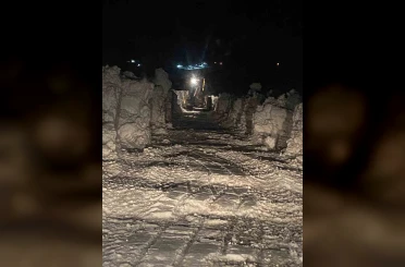 Bitlis’te karda mahsur kalan 112 ekibi kurtarıldı 