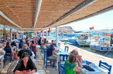 Bodrum Belediyesi’nin kafeleri yazın buluşma noktası oldu 