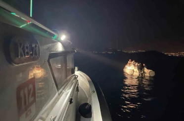 Bodrum’da 20 düzensiz göçmen kurtarıldı 