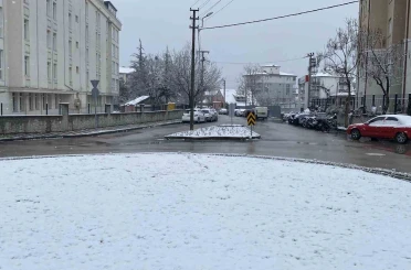 Bolu’da kar yağışı etkisini sürdürüyor 