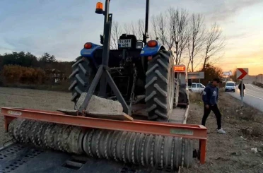 Bolu’da tarım aletinin altında kalan çiftçi ağır yaralandı 