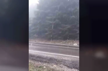 Bolu’nun yükseklerinde kar yağışı 