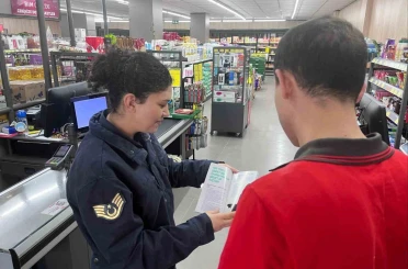 Bolvadin’de jandarma vatandaşlara kadına şiddetle mücadeleyi anlattı 