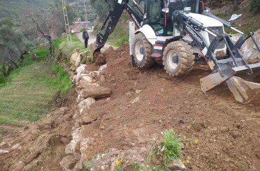 Bozdoğan Belediyesi ekipleri sağanak yağış sonrası çalışmalarını sürdürüyor 