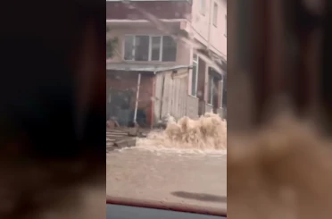 Bozüyük’te sağanak sele yol açtı: Yollar sular altında kaldı 