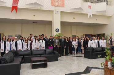 BŞEÜ’de Beyaz Önlük Giyme Töreni coşkuyla gerçekleşti 