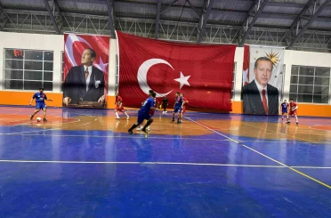Bulanık’ta ‘Kurumlar Arası Futsal Turnuvası’ başladı 