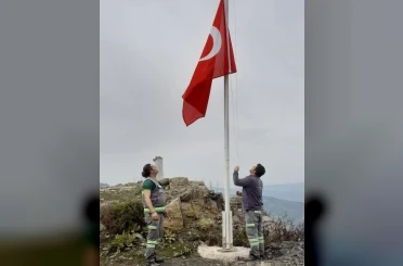 Buldan’ın 45 mahallesi ay yıldızlı bayraklarla donatılıyor 