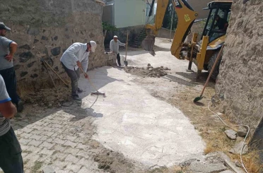 Bünyan Belediyesi’nden ilçede yol ve parke çalışmaları 