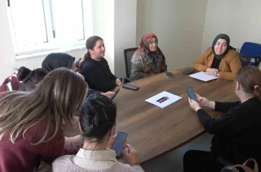 Burdur Aile Akademisi’nde aile içi iletişim ve şiddetle mücadele eğitimleri aralıksız sürüyor 