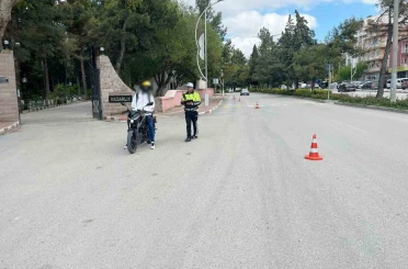 Burdur’da 383 araç ve sürücüsü kontrol edildi 