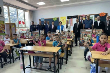 Burdur’da 42 bin 82 öğrenci karne alarak yaz tatiline başladı 