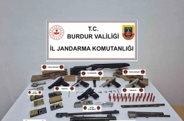 Burdur’da silah ve tarihi eser kaçakçılığı operasyonu 