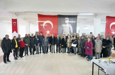 Burhaniye’de Kaymakam Atilla Şehit aileleri ve gaziler onuruna verilen yemeğe katıldı 