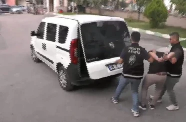 Bursa’da 19 yıl hapis cezasıyla aranan firari suçlu trafikte yakalandı 