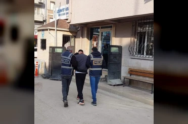 Bursa’da aranan şahıs polis operasyonuyla yakalandı 