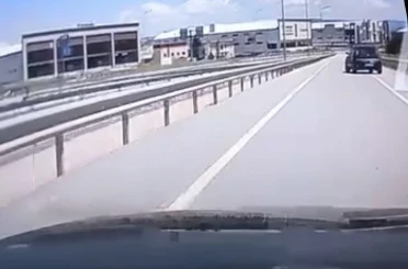 Bursa’da geri geri gelen sürücü tehlike saçtı 