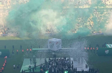 Bursa’da tarihi akşam, timsah geri döndü 