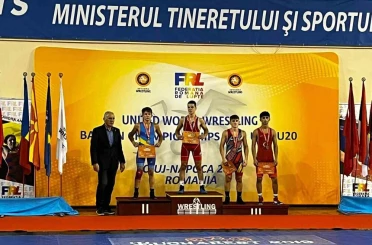 Bursalı güreşçilerden 2 madalya 