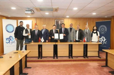 BUÜ ve Osmangazi Belediyesi "Karagöz"ü uluslararası platforma taşıyacak 