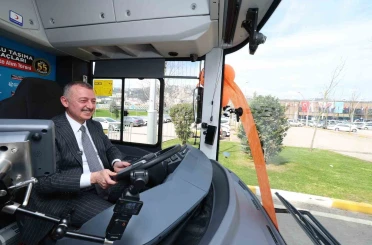 Büyükakın’dan İzmir’e gönderme: "Sadece kendimizle yarışıyoruz" 