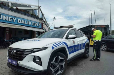Büyükçekmece’de abart egzoz kullanan ehliyetsiz sürücüye 266 bin lira ceza 
