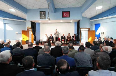 Büyükşehir Belediye Başkanı Dutlulu, Salihli’de muhtarlarla buluştu 