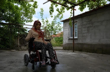 Büyükşehir Belediyesi’nden engelli bireylere akülü sandalye desteği 