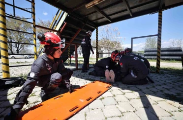 Büyükşehir DEBAK ekibi, eğitimlerini aralıksız sürdürüyor 