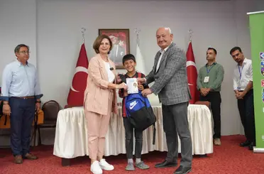 Büyükşehir öğrencilerin yüzünü güldürdü
