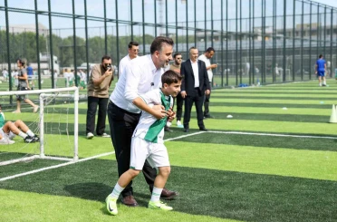 Büyükşehir’den Bursaspor’un geleceğine yatırım 