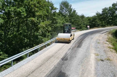 Büyükşehir’den İznik’te yollara konfor ayarı 