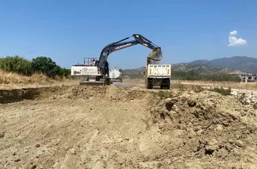 Büyükşehir’in ulaşım yatırımları 17 ilçede eş zamanlı olarak devam ediyor
