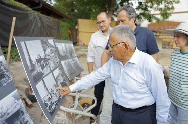 Camikebir’de tarihi miras gün yüzüne çıkıyor 
