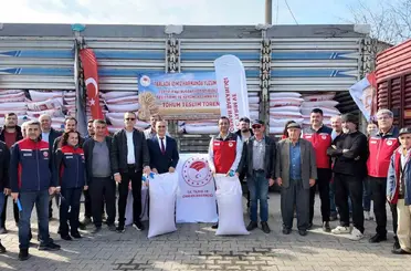 Çanakkale’de çiftçilere sertifikalı buğday dağıtıldı
