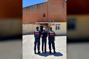 Çanakkale’de hakkında 26 yıl 5 ay 7 gün kesinleşmiş hapis cezası bulunan şüpheli yakalandı 
