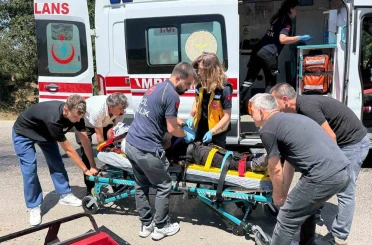 Çanakkale’de motorlu bisiklet ile otomobil çarpıştı; 1 kişi yaralandı 