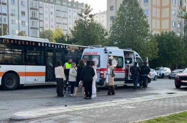 Çarptığı yayanın ardından gözyaşı döktü 