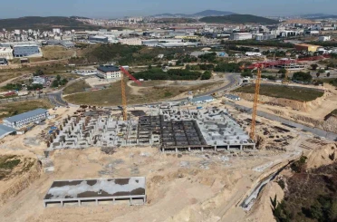 Çayırova Devlet Hastanesi’nin inşaatı yükseliyor 