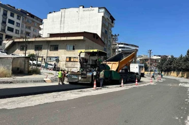 Çayırova Uğur Mumcu Caddesi yenileniyor 