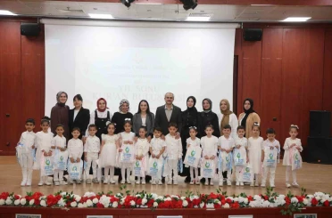 Çayırova’da minikler Kur’an-ı Kerim’e geçmenin heyecanını yaşadı 