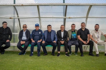 Çaykur Rizespor Başkanı Saruhan’dan Erzurum kampına ziyaret 