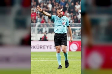 Çaykur Rizespor - Fenerbahçe maçının VAR’ı Özgür Yankaya oldu 