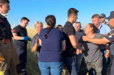 Cesedin başında gelin-kayınvalide kavgası kameraya yansıdı 