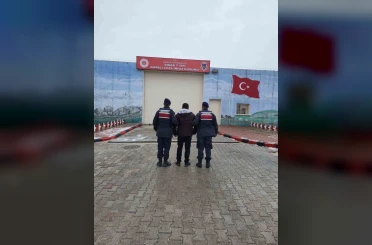 Çeşitli suçlardan aranan 24 kişiyi jandarma yakaladı 